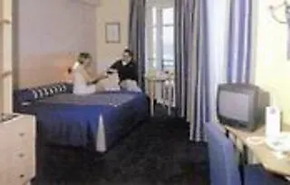 Mercure St Malo Front De 4*
