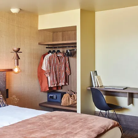 Mercure St Malo Front De Hotel 4*